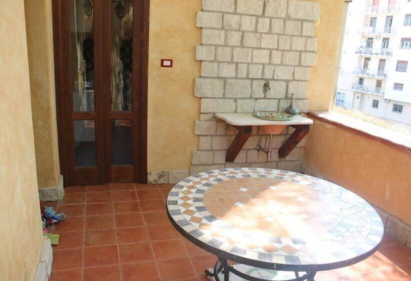 تختخواب و صبحانه Il Giardino Di Pietra