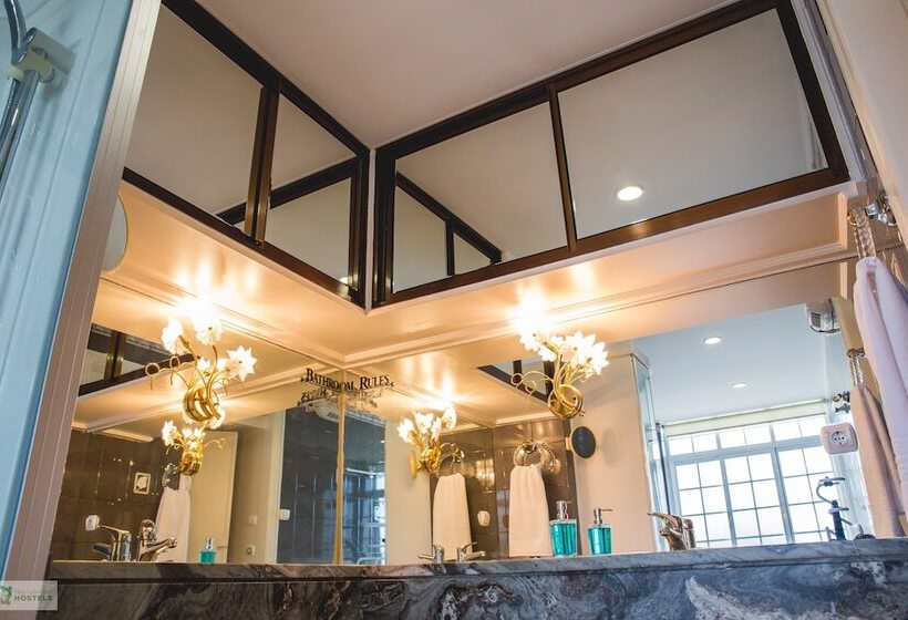 Help Yourself Hostels  Carcavelos Coast