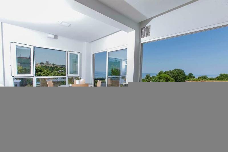 Отель 12 Olympian Gods