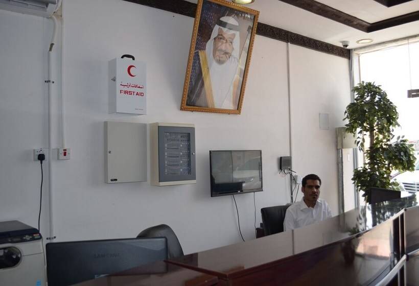 هتل Al Eairy Furnished Apartments Riyadh 3