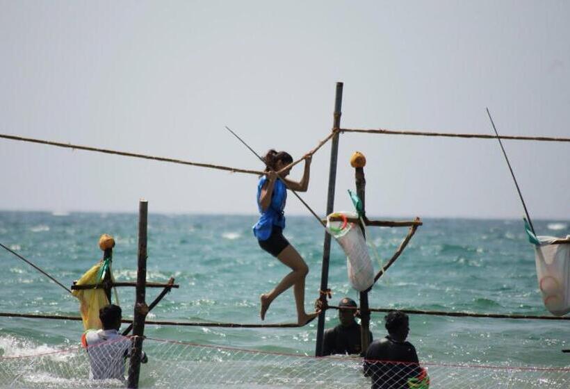 酒店 Ballena Regency