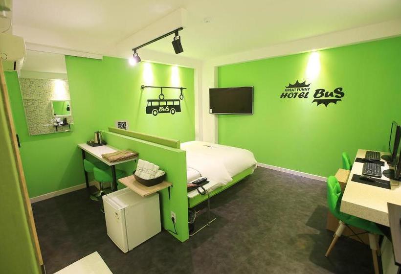 בית מלון כפרי Bus