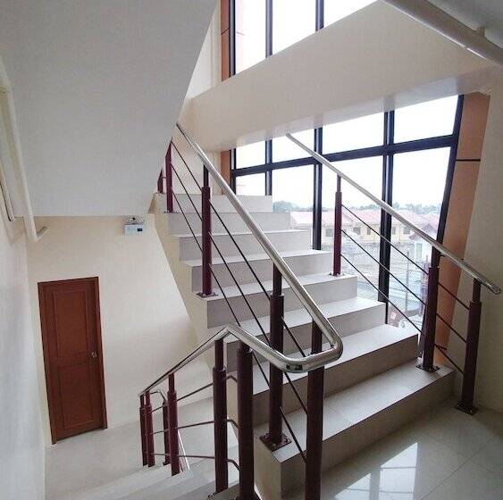 هتل Cebu Courtyard