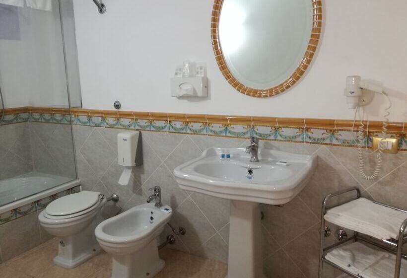 Отель Centrale Bagheria