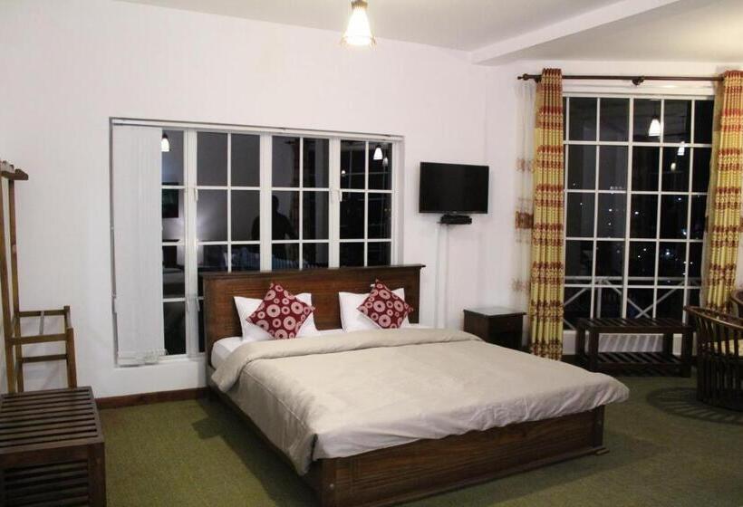 فندق Dewdrops At Lake Gregory