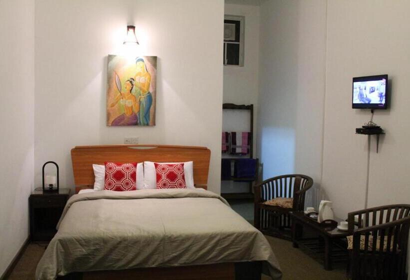 فندق Dewdrops At Lake Gregory