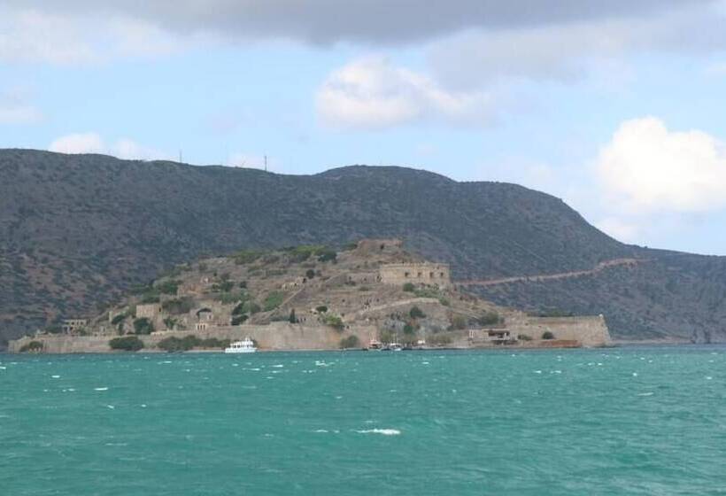 ホテル Infinity City Boutique