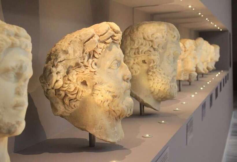 ホテル Infinity City Boutique