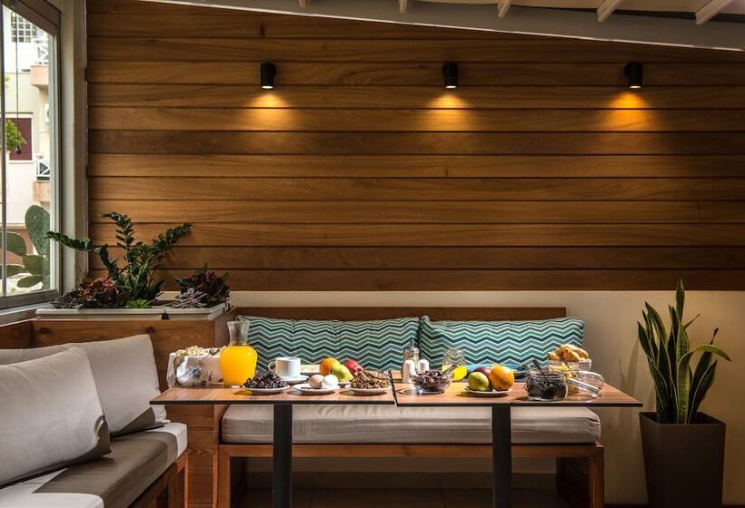 ホテル Infinity City Boutique