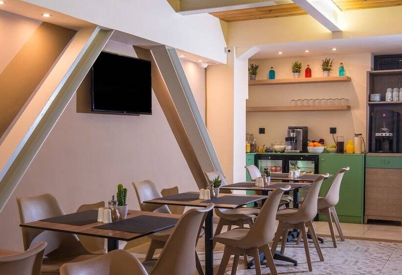 ホテル Infinity City Boutique