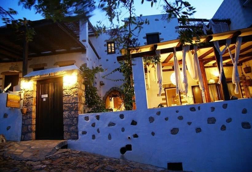 בית מלון כפרי Kalderimi Studios