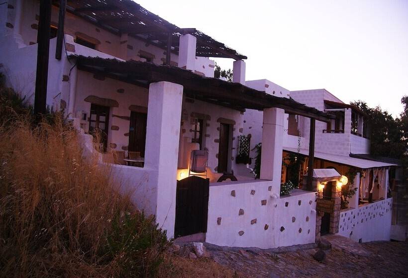 בית מלון כפרי Kalderimi Studios