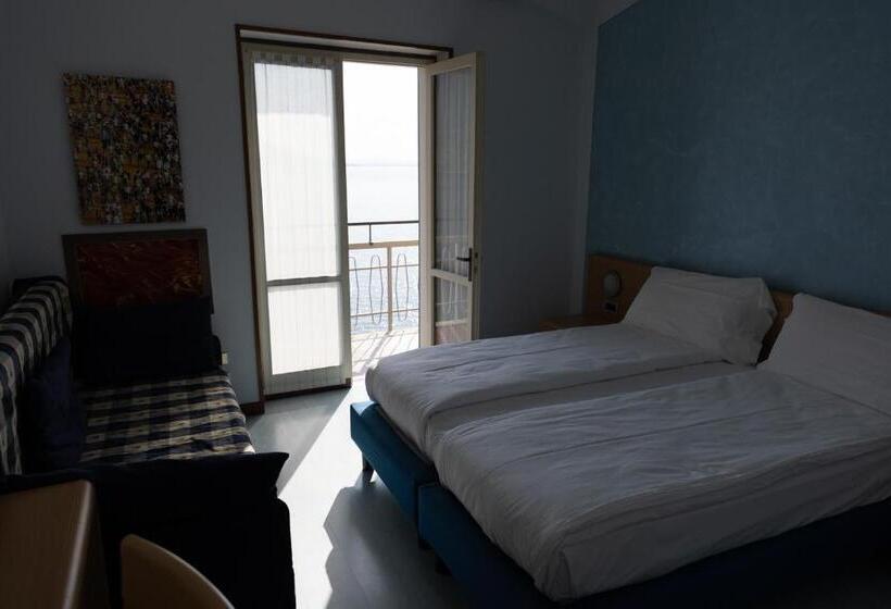 בית מלון כפרי La Foresta Monteisola