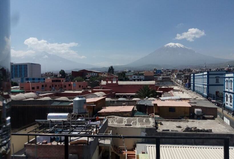 ホテル La Posada De San Pedro