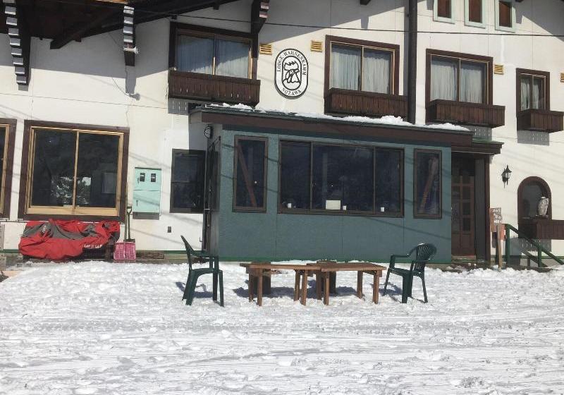 Отель Lodge Hahnenkamm