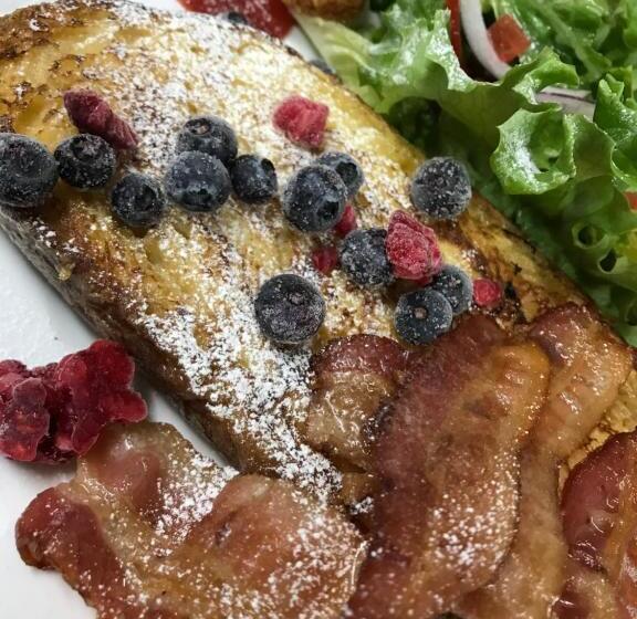 Petit Hotel Enchante