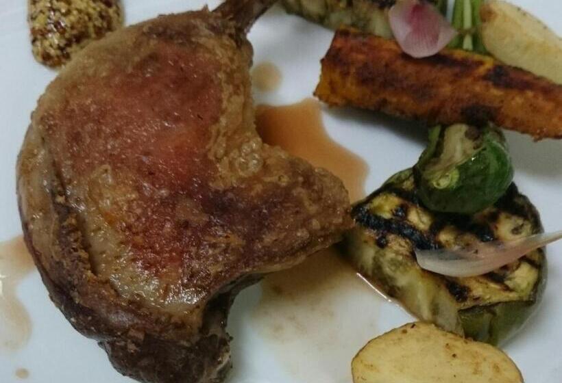 Petit Hotel Enchante