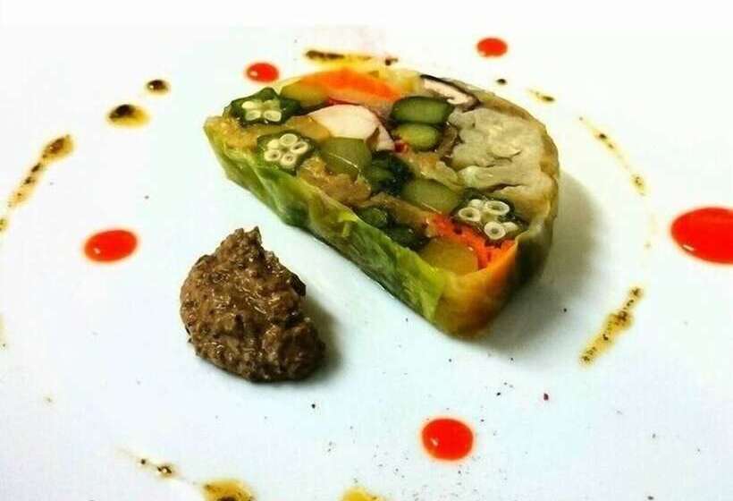 Petit Hotel Enchante