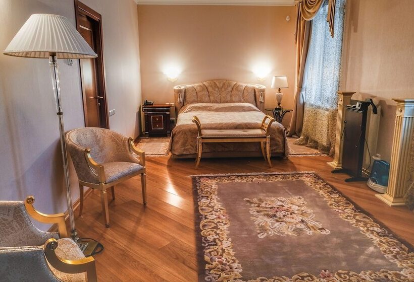 فندق Polyarnaya Zvezda