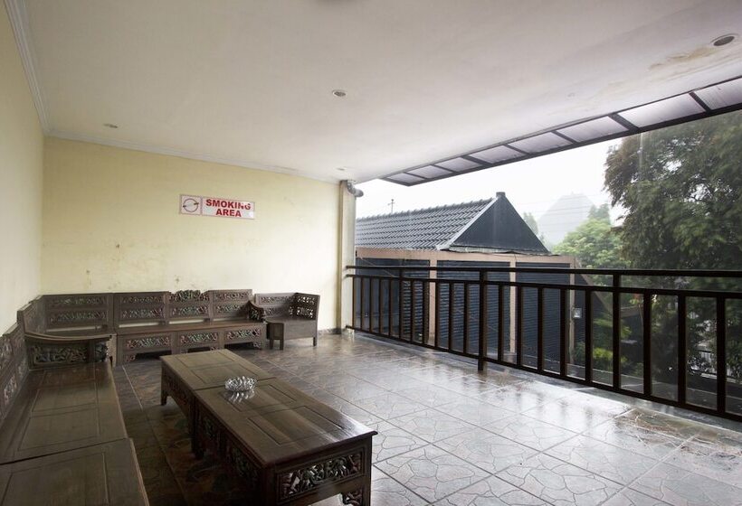 酒店 Reddoorz Plus Near Stadion Mandala Krida