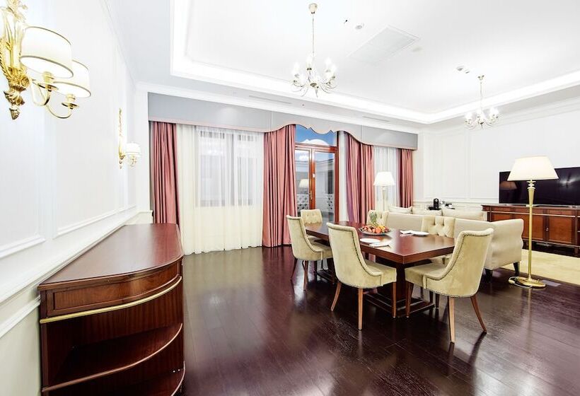 هتل Sberbank Corporate Center