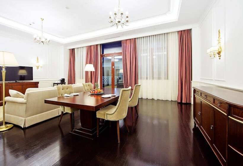 هتل Sberbank Corporate Center