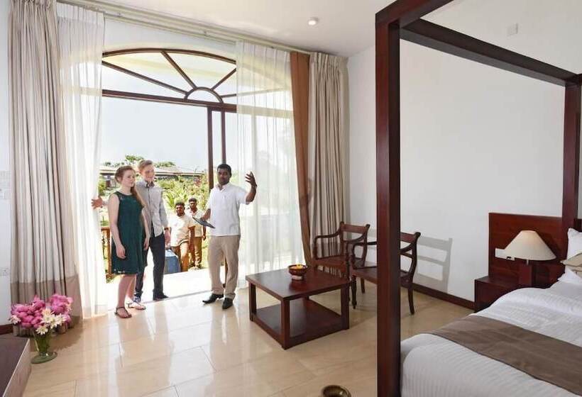 호텔 Shakti Vani Ayu