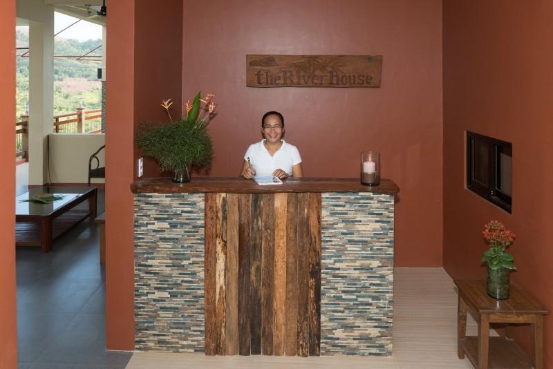 هتل The Riverhouse