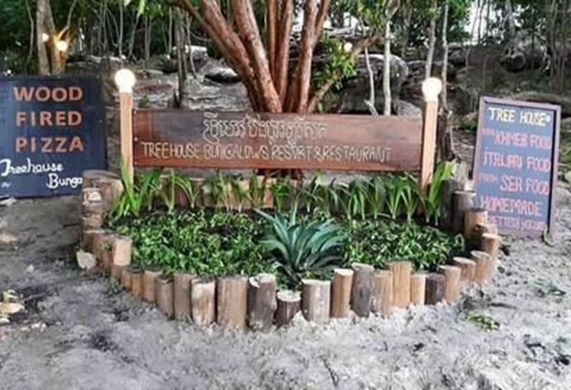 Отель Tree House Bungalows