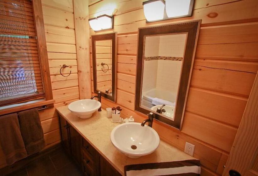 酒店 Wilderness Tours Rafting Resort