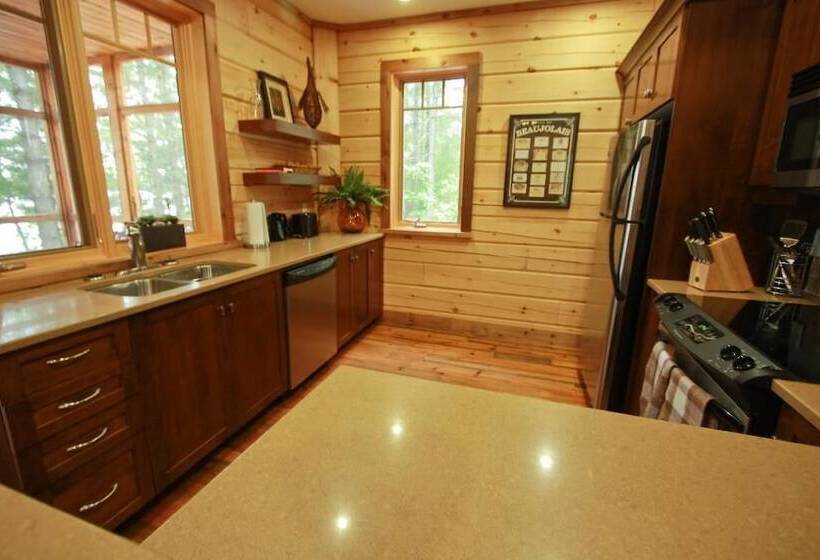 فندق Wilderness Tours Rafting Resort