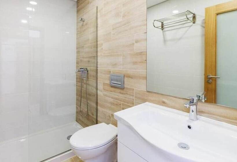 펜션 Central Suites