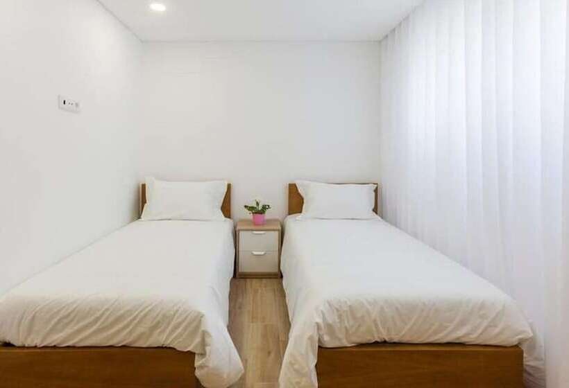 펜션 Central Suites