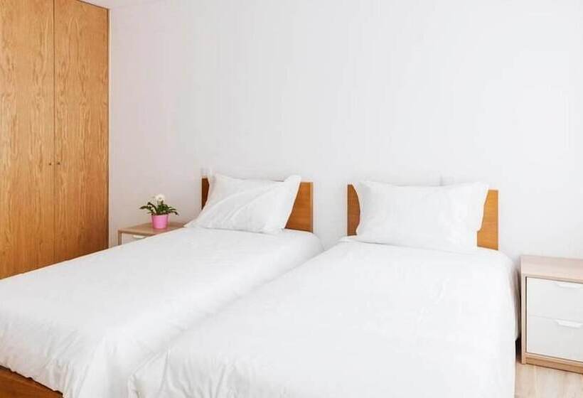 펜션 Central Suites