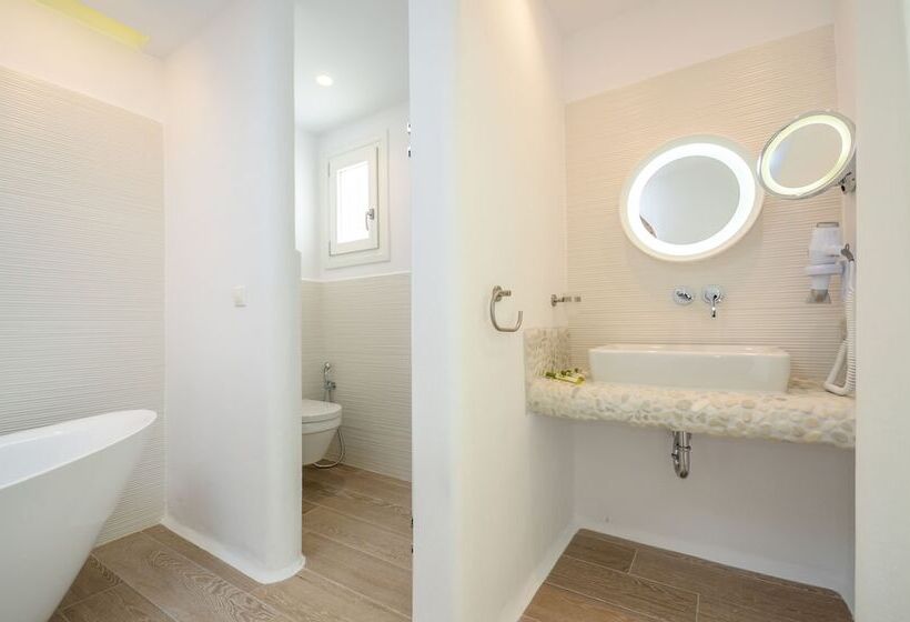 Пансион Cyano Suites