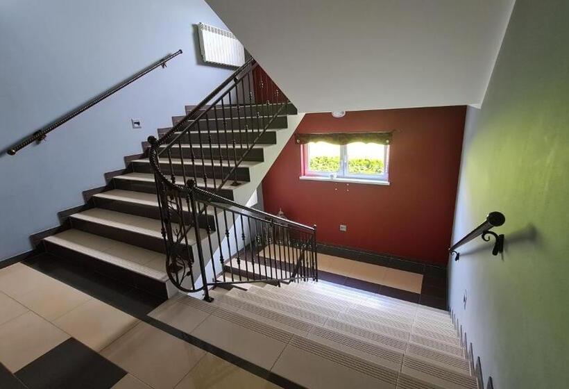 پانسیون Czerwone Wierchy   Sauna I Jacuzzi Wliczone W Cenę Pobytu!