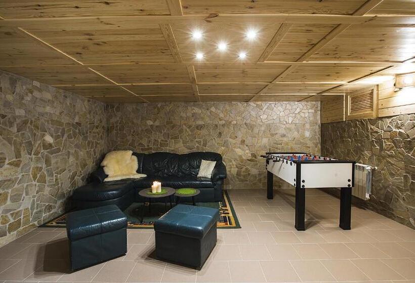 پانسیون Czerwone Wierchy   Sauna I Jacuzzi Wliczone W Cenę Pobytu!