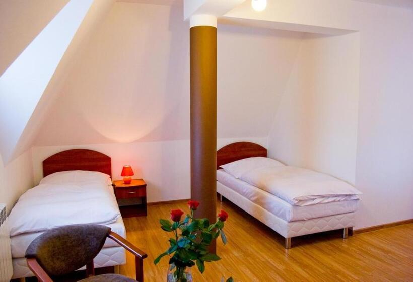 پانسیون Czerwone Wierchy   Sauna I Jacuzzi Wliczone W Cenę Pobytu!