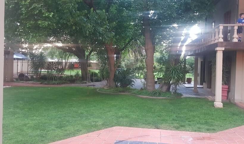 بنسيون The Stables Guest House