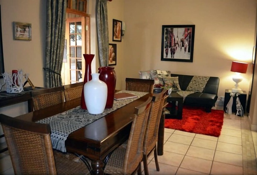 بنسيون The Stables Guest House