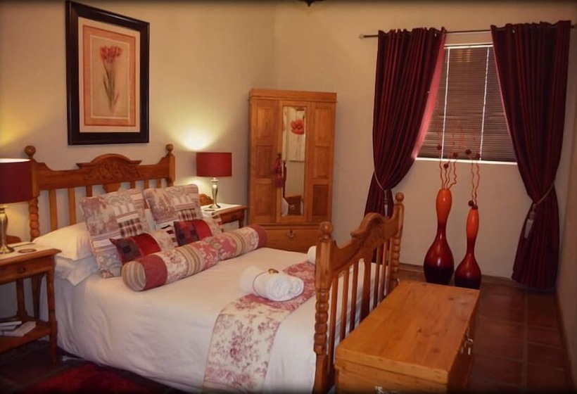 بنسيون The Stables Guest House