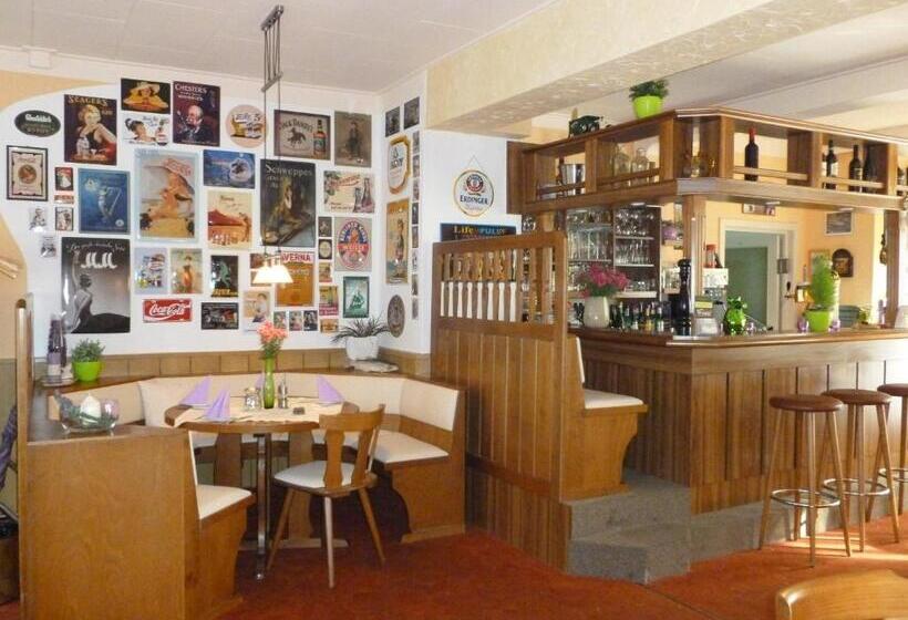 ペンション Gasthaus Forelle