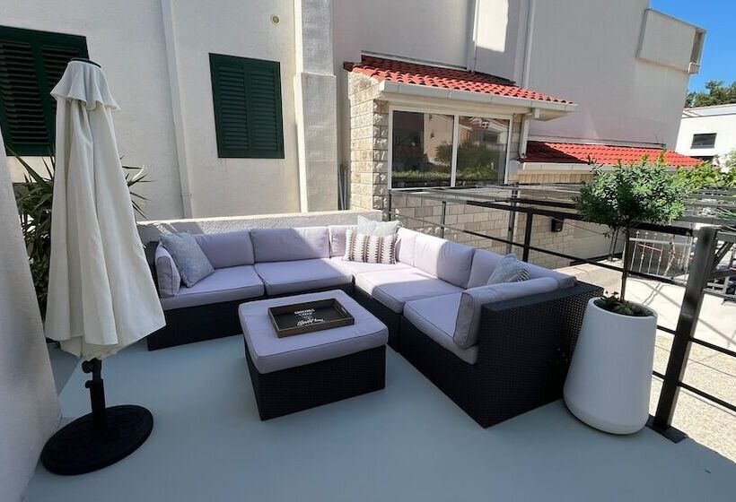 ペンション Guesthouse čivljak