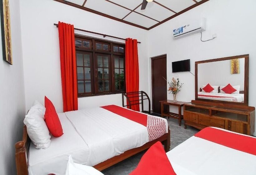 פנסיון Leo S Home Stay