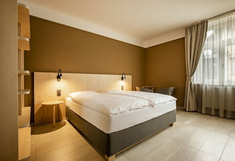 펜션 Penzión Jesenský