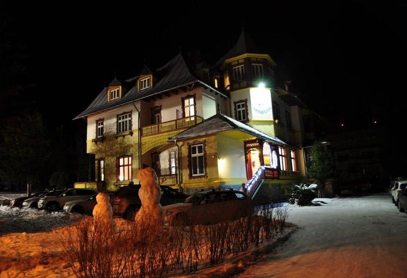 펜션 Penzión Jesenský