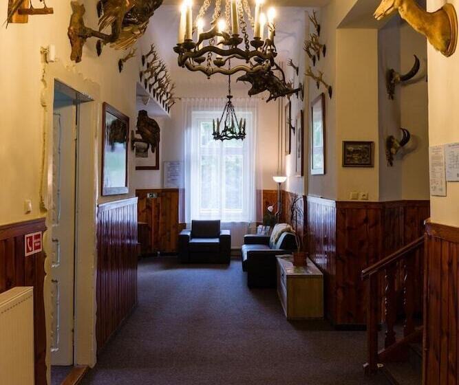 펜션 Penzión Jesenský