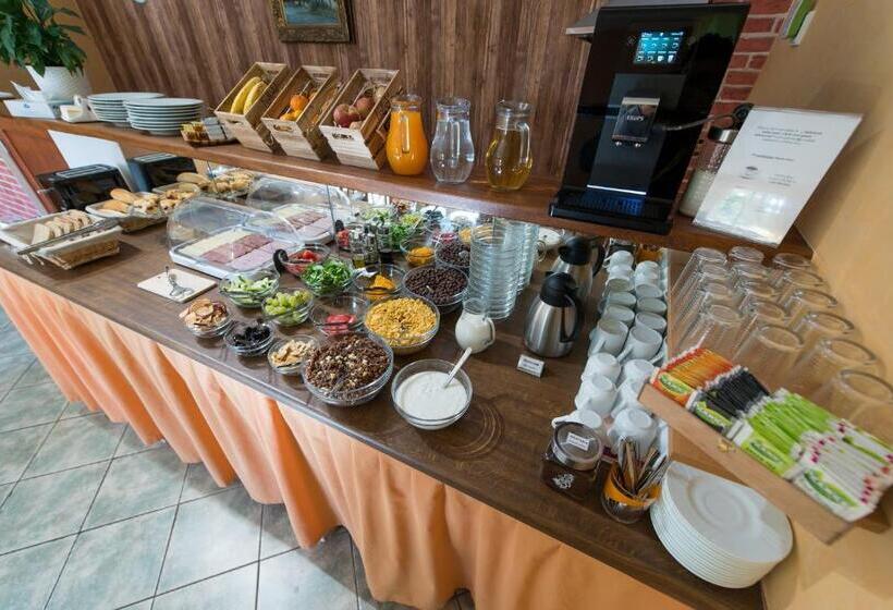 膳宿费 Penzion Na špičáku