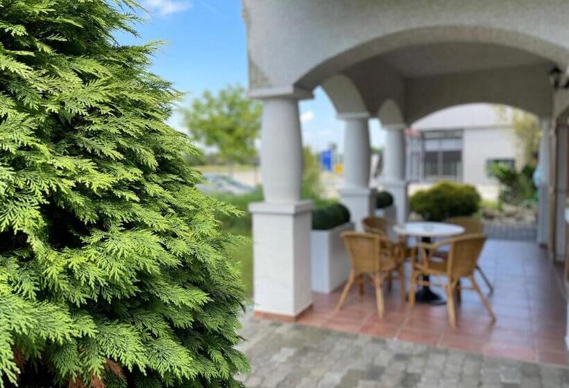 Rigótanya Relax & Wellness Panzió Bükfürdő