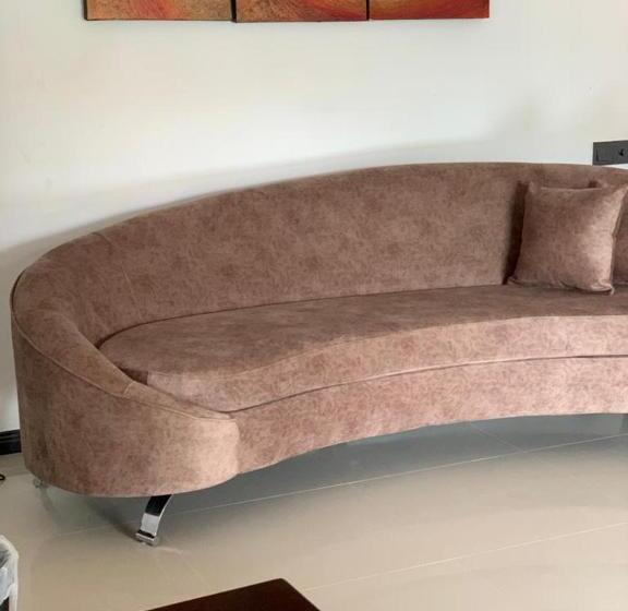 펜션 River Breeze Villa Bentota